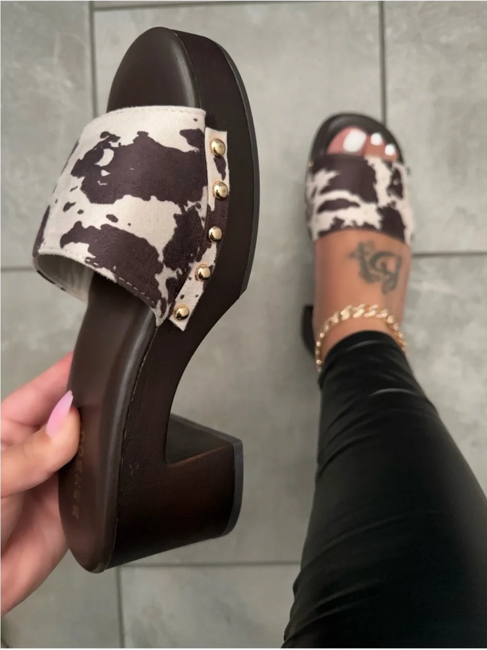 🤎 NEW! Cow Print Studded Platform Mule Heels | Western Chunky Slides